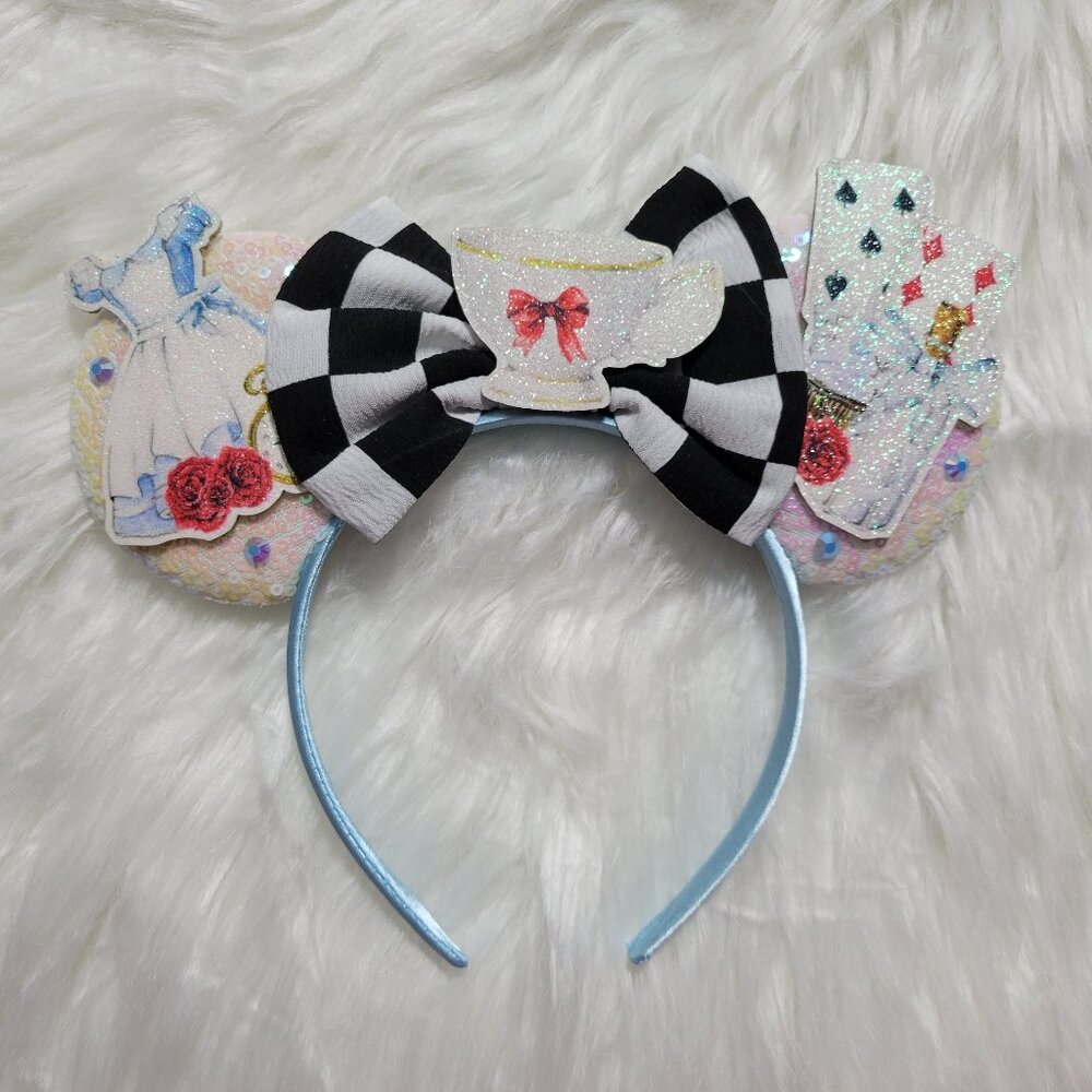 Alice in Wonderland Minnie Mouse Ears